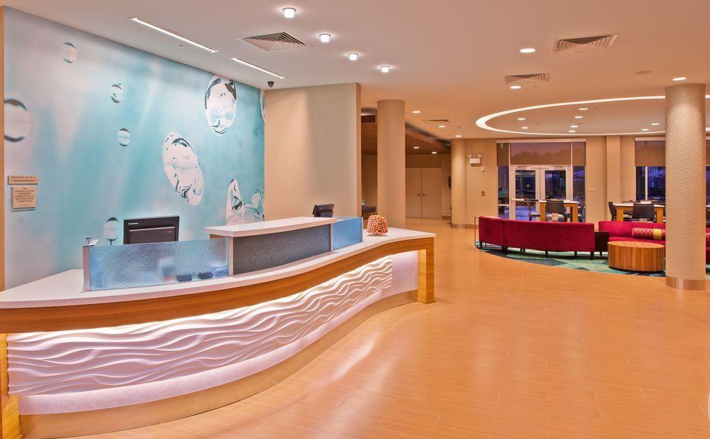 Springhill By Marriott Downtown Chattanooga/cameron Harbor 3*